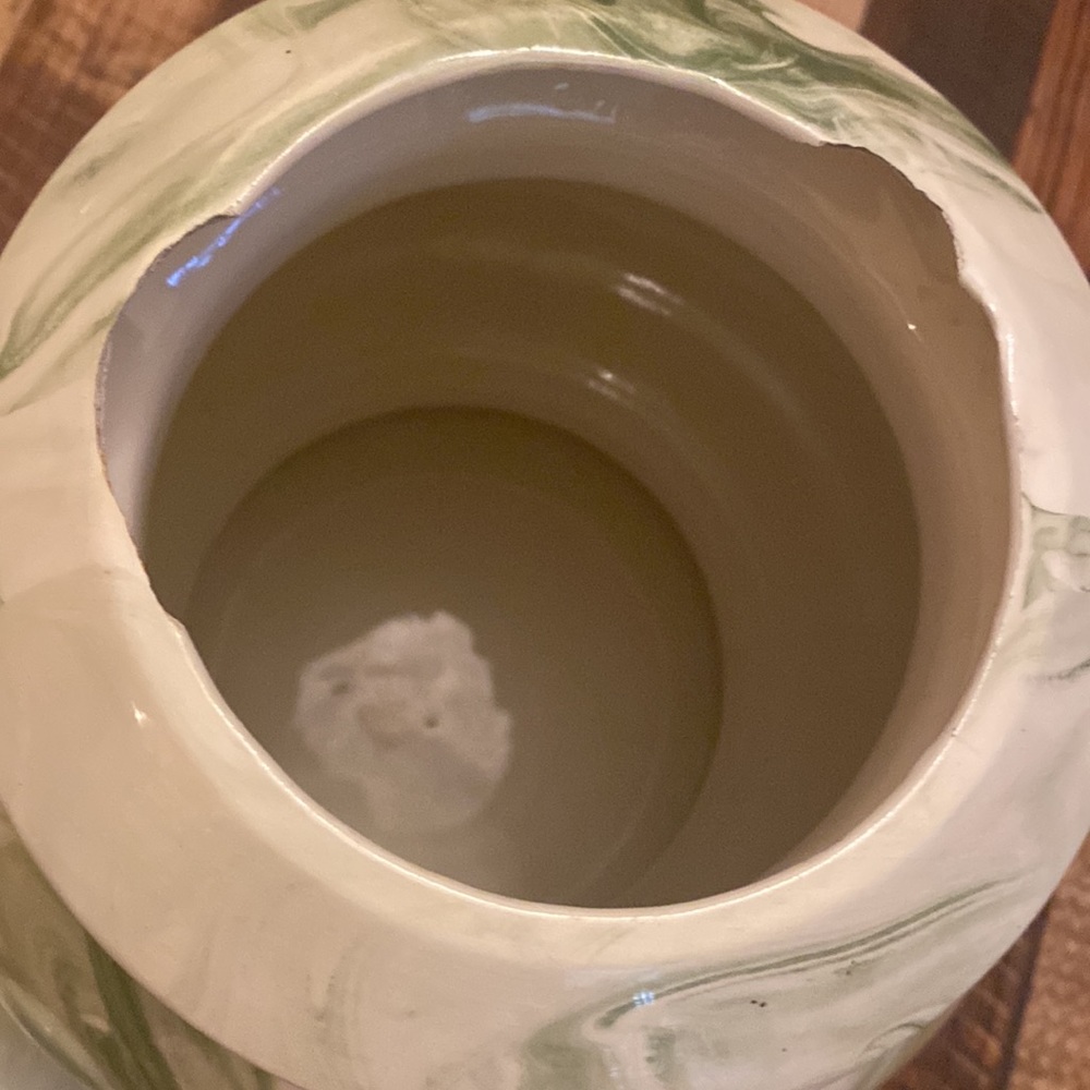 Vase - Picture 3 of 3